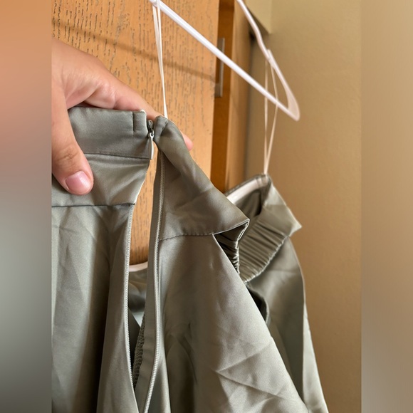 Sage Green Floor-Length Silk Dress - Picture 5 of 6